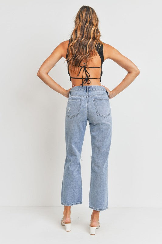 CROPPED DISTRESSED STRAIGHT JEANS